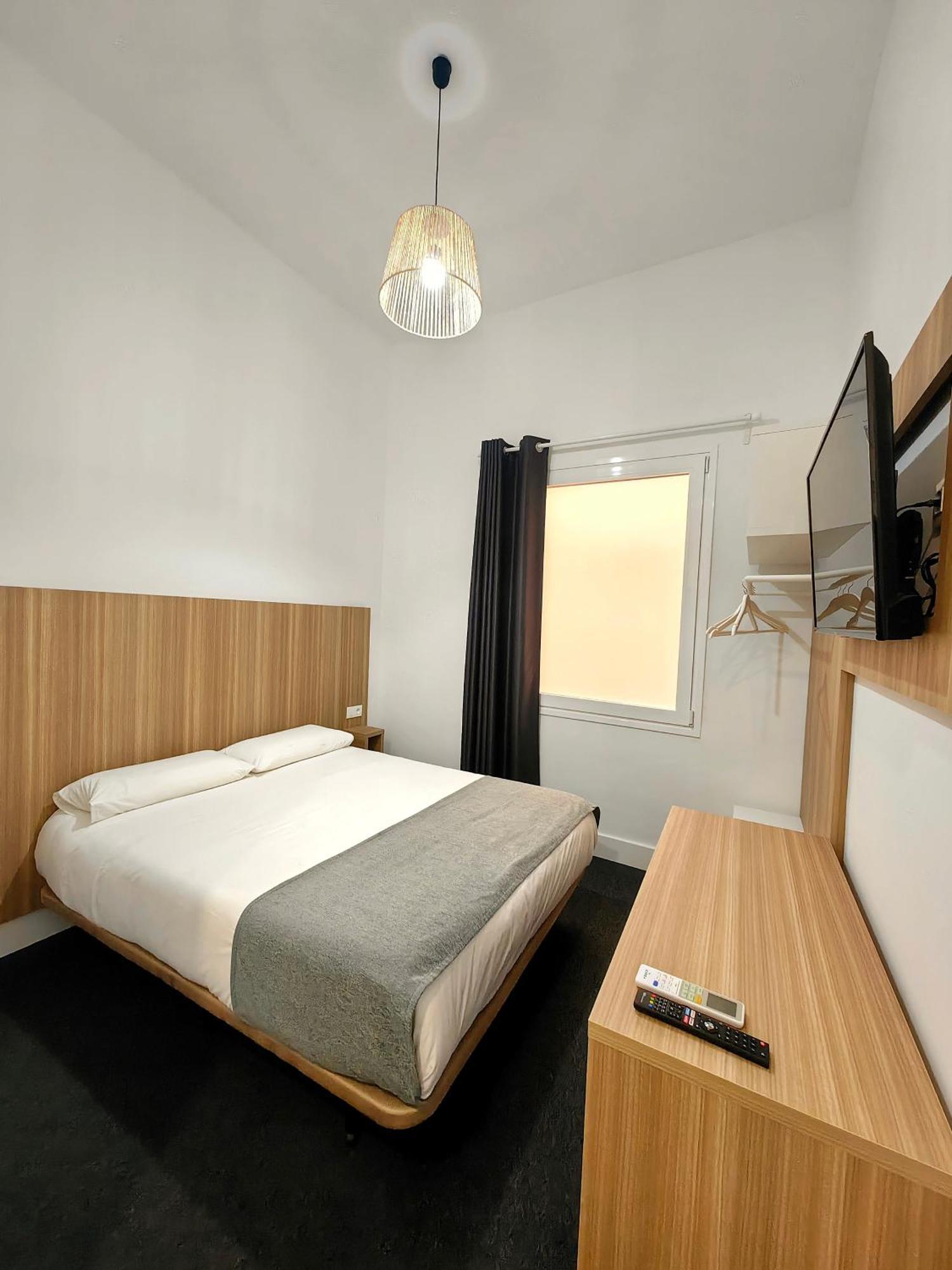 Hostel Siesta & Go Мадрид Экстерьер фото