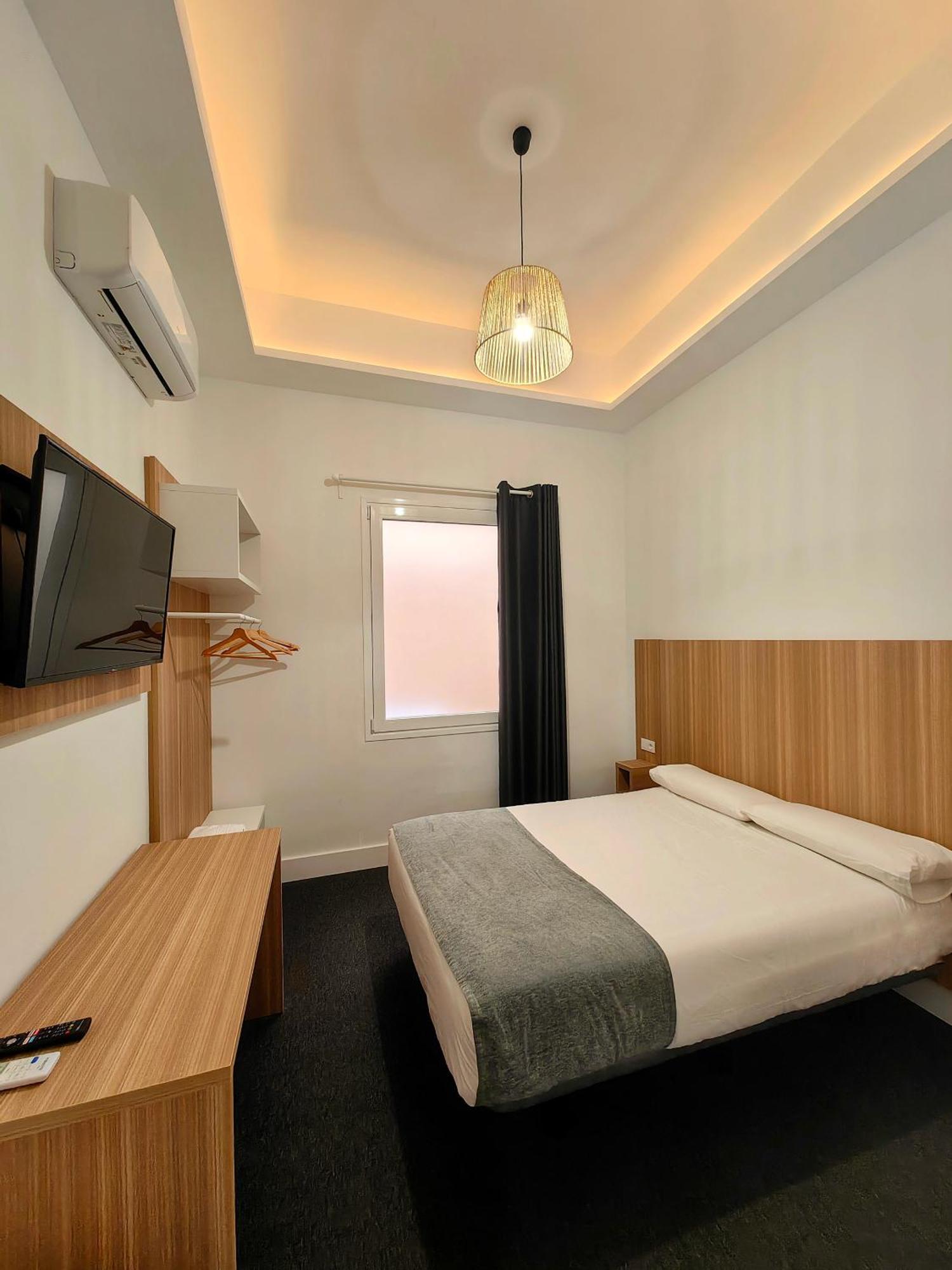 Hostel Siesta & Go Мадрид Экстерьер фото