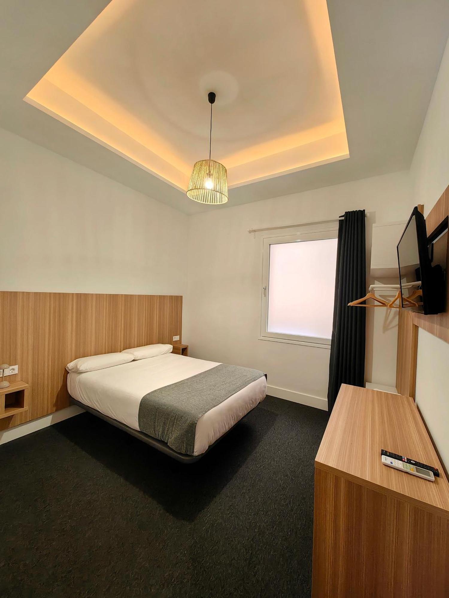 Hostel Siesta & Go Мадрид Экстерьер фото